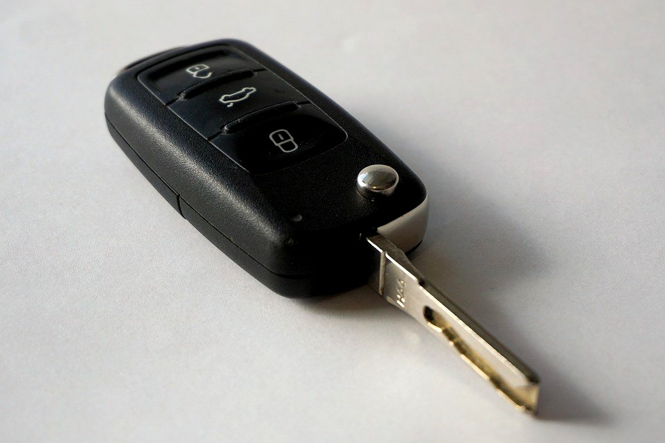 car-keys-1234786 960 720