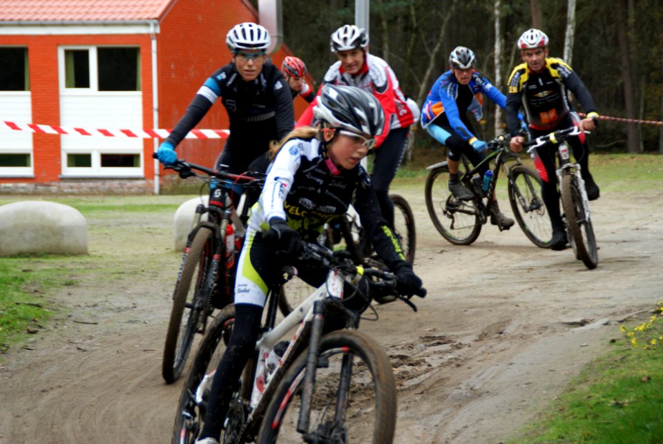 VELDTOERTOCHT BOK-5764