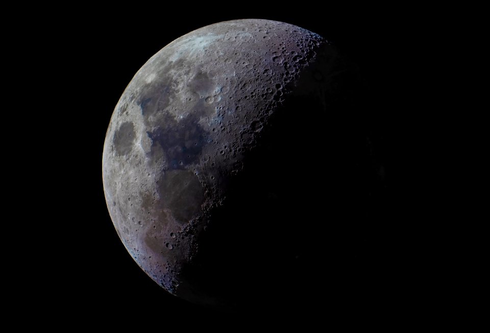 XV Moon (Earthshine)
