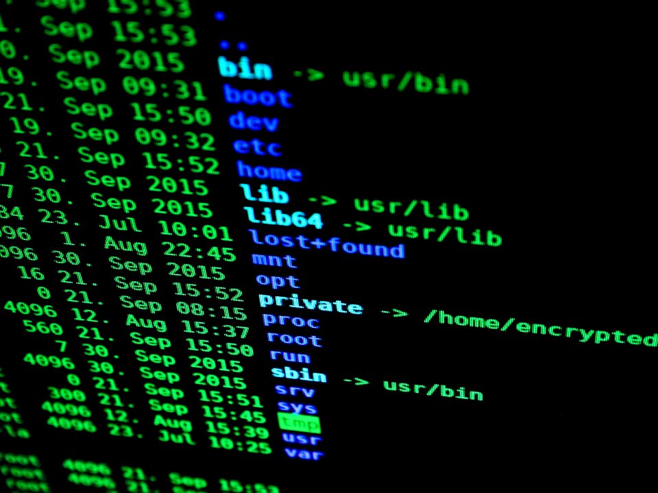 hacking-1685092 960 720