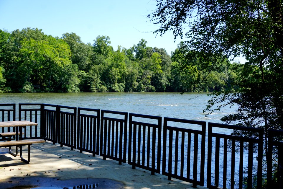 picnic area Riverbend Park ncwetlands KG (29)