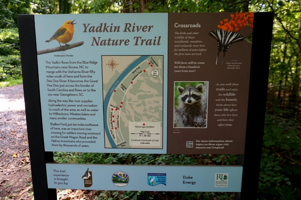 sign Audubon Trail at Tanglewood Pk ncwetlands KG (2)