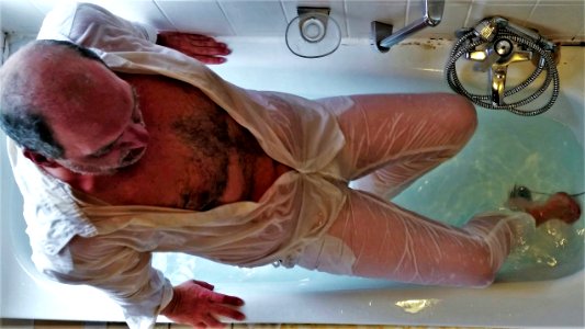 bathtub
