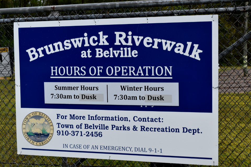 sign Riverwalk Park ncwetlands AM (1)
