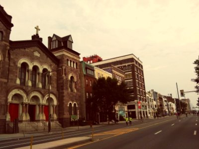 Broad st near Fairmont ave