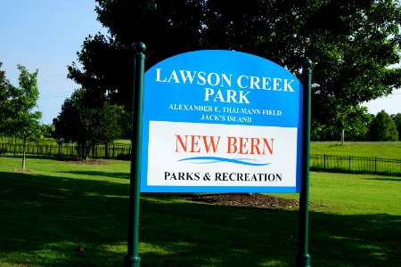 sign Lawson Creek Park KG
