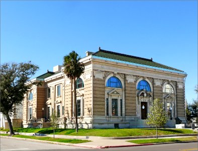 The Rosenberg Library