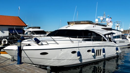 Motorboats in Malmön marina 8 photo