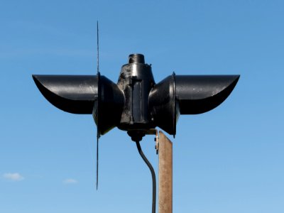 Train signal at level crossing Gåseberg 1