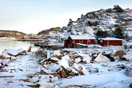 Loddebo fishing huts in winter photo