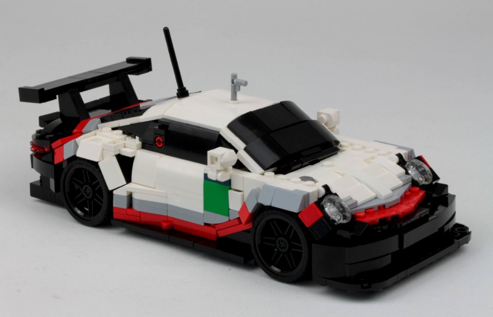 Porsche 911 RSR in scale 1:20