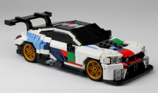 LEGO BMW M8 GTE in scale 1:20