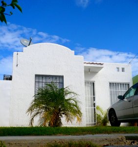 Qué hermosa casa Blanca 😯