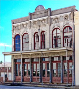 Building at 1921-1921 1/2 Avenue D
