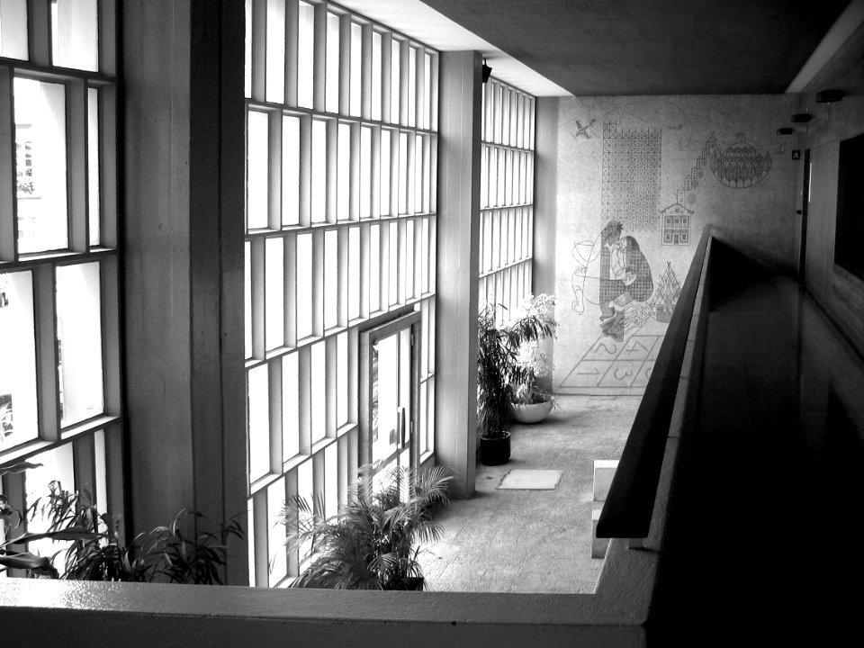 Edifício Misto Águas Livres - Teotônio Pereira, Costa Cabral [1953-1955]