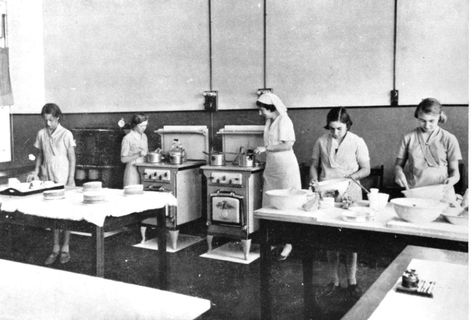 1937. Cooking class at a Queensland State School