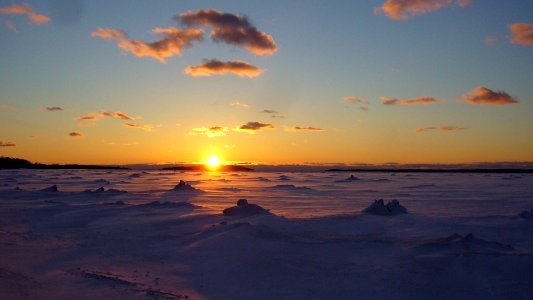 Coucher de soleil sur la banquise