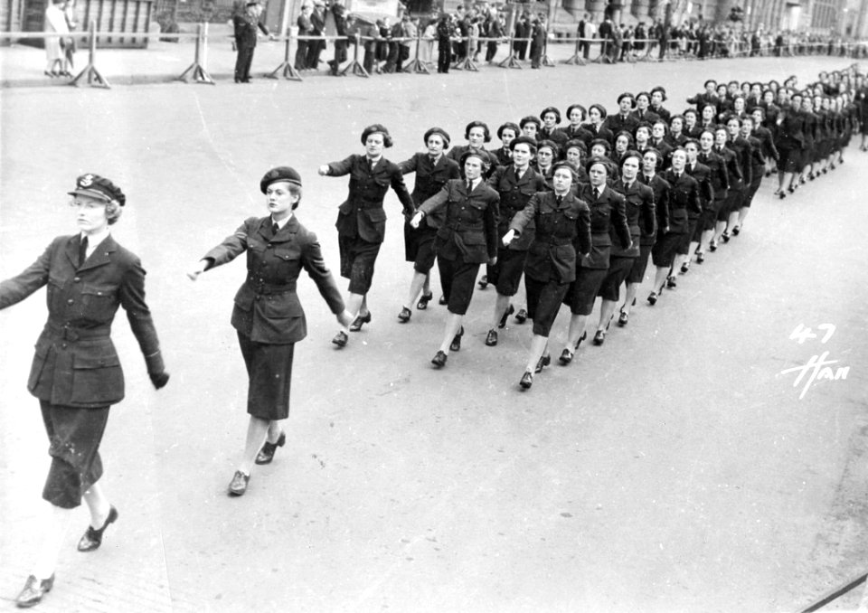 1942 October 17. Sydney. The Big March.