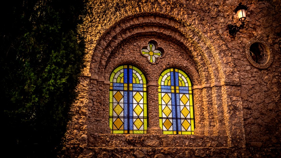 Vidriera Santuario Virgen de la Esperanza photo