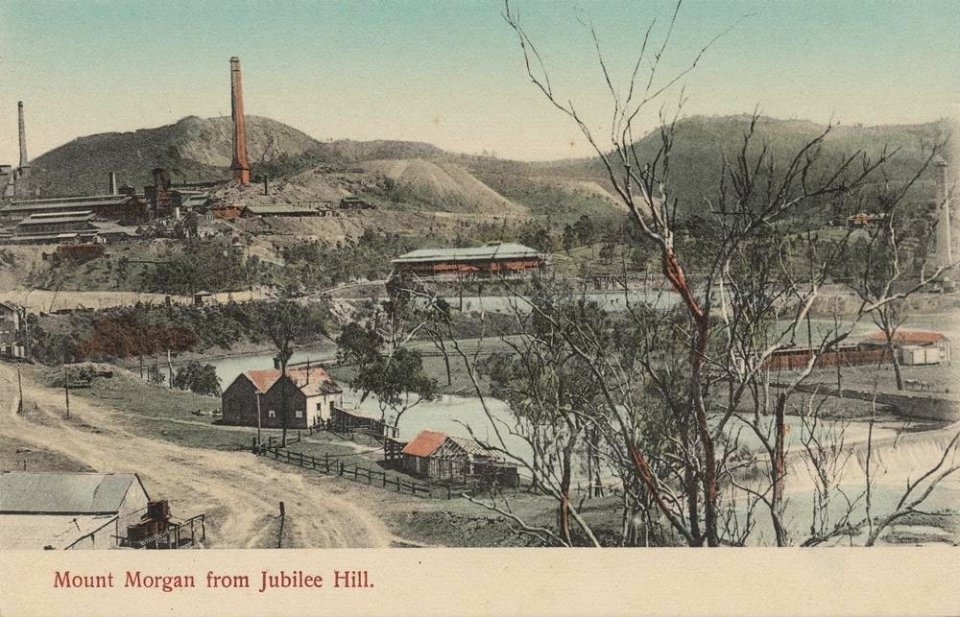 c. 1905. Mount Morgan from Jubilee Hill.
