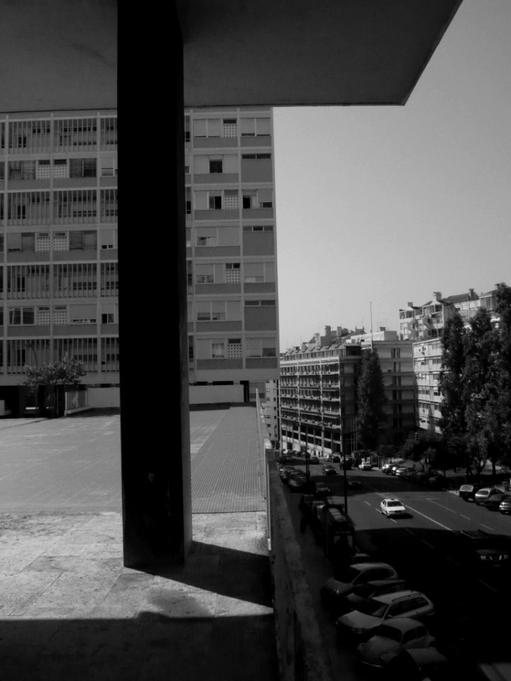Conjunto Misto na Av. Infante Santo, PESSOA, GANDRA, MANTA [1953-1962]