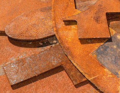 Rusty scrap plates 1 photo