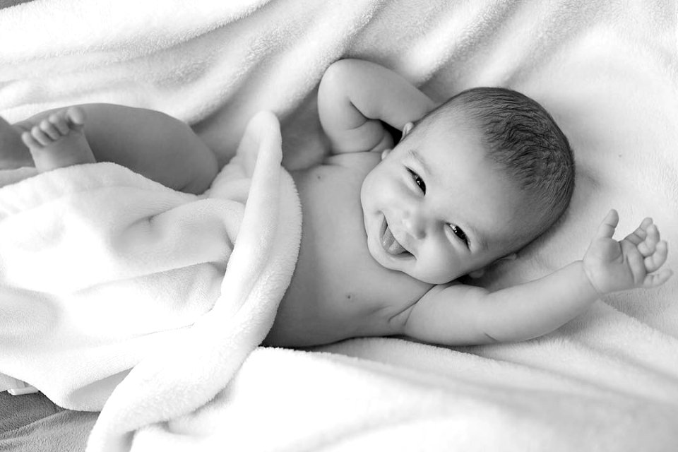 Todavía no te conozco pero no te cambiaría por nada. #embarazo http://bit.ly/clinicas-obstetricia