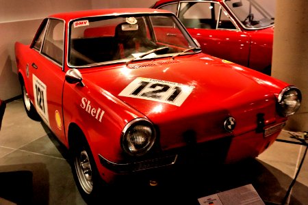 BMW 700