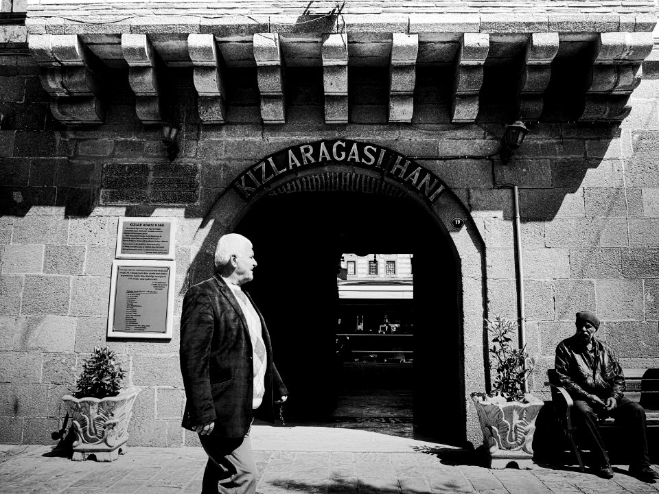 kızlarağası hanı konak izmir