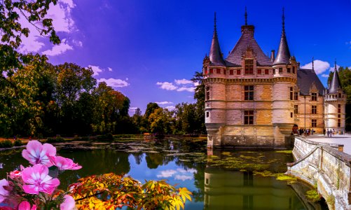 reflets du chateau d'Azay-le-Rideau c photo
