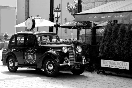 AUSTIN 10 from 1946 outside Heritage Hotel in Christchurch