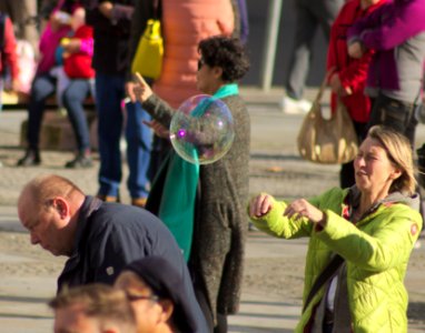 Funny People and a Bubble, Gendarmenmarkt