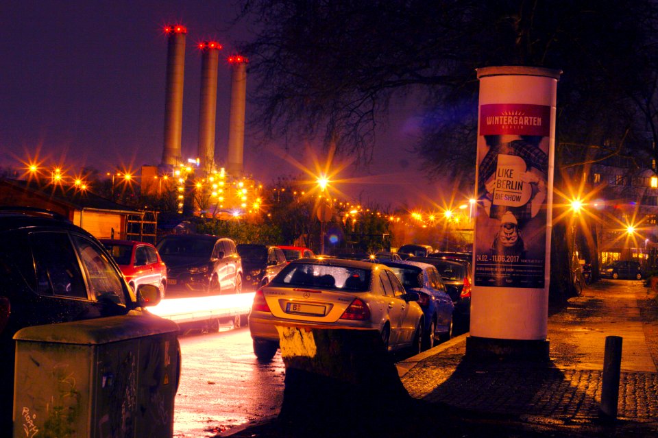 Power station seen from Hohenzollerndamm