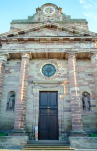 Façade de l'église Saint-Étienne photo