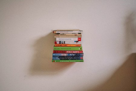 Invisible Shelf