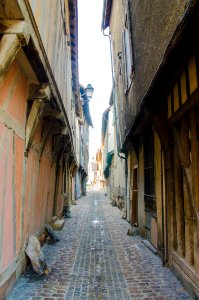 Petite ruelle de Troyes photo