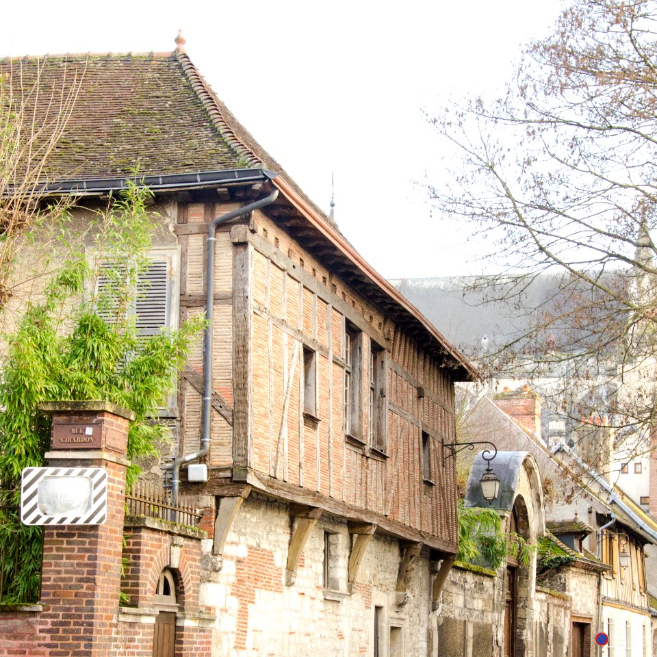 Vieille maison rue Mitantier
