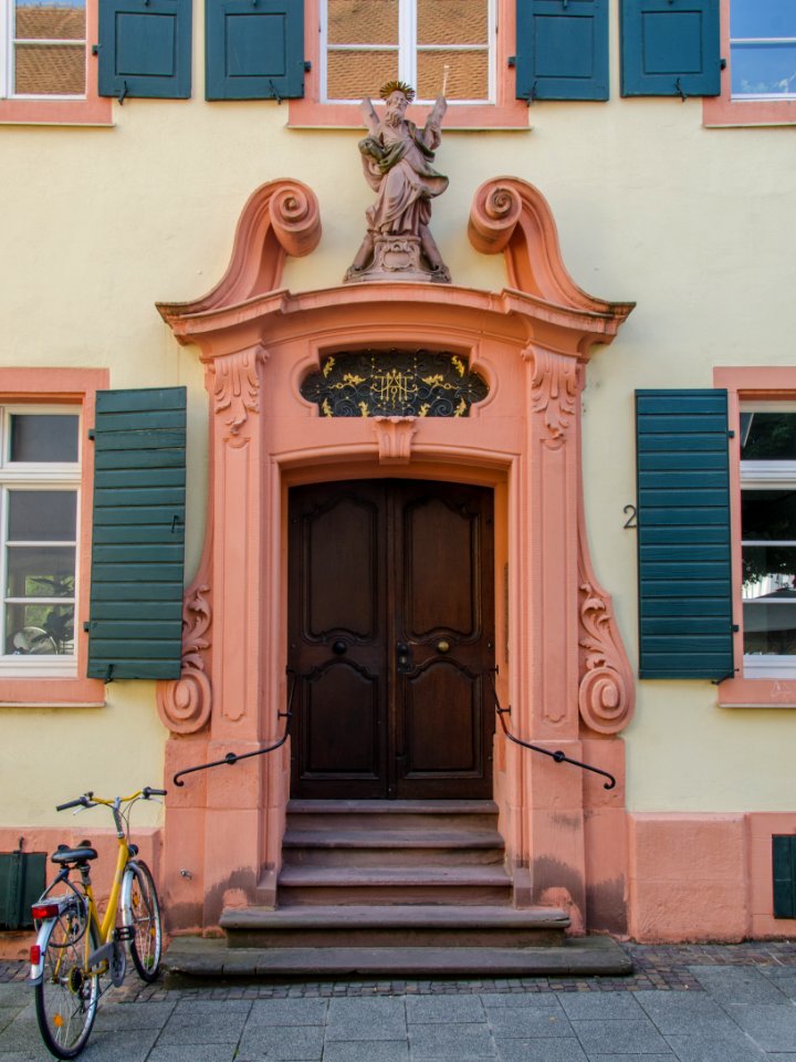 Porte du Service de l'immigration / Tür der AüslanderBüro