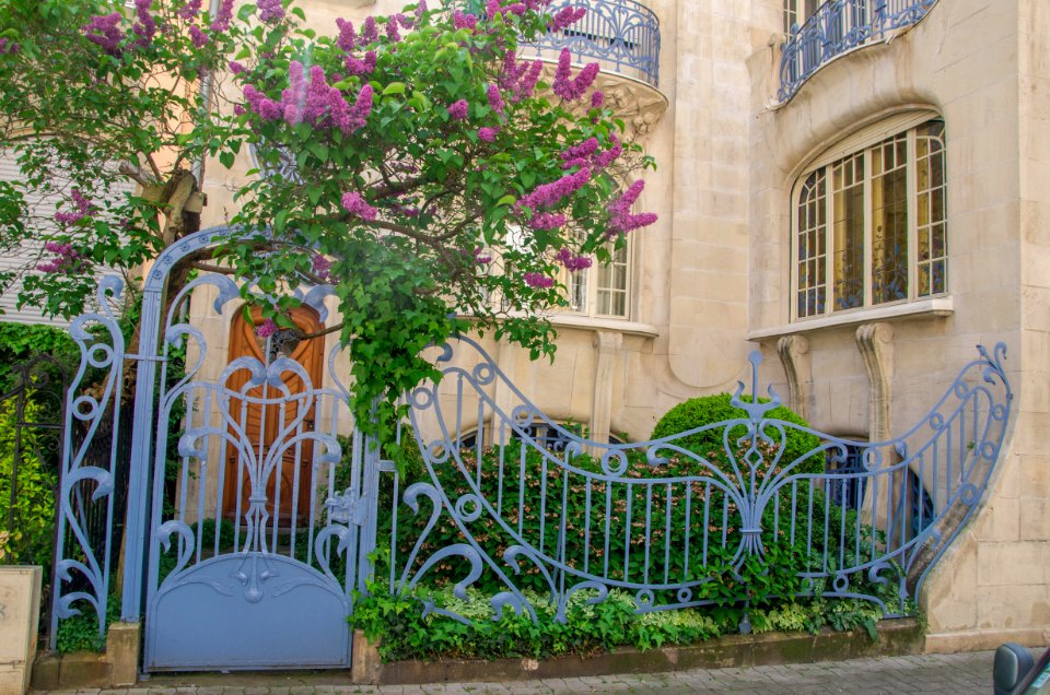 Villa Brion - Porte et grille