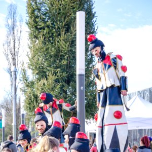 Hommes-Gyrophares du Carnaval de Strasbourg photo