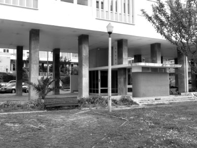 Conjunto Misto na Av. Infante Santo, PESSOA, GANDRA, MANTA [1953-1962]