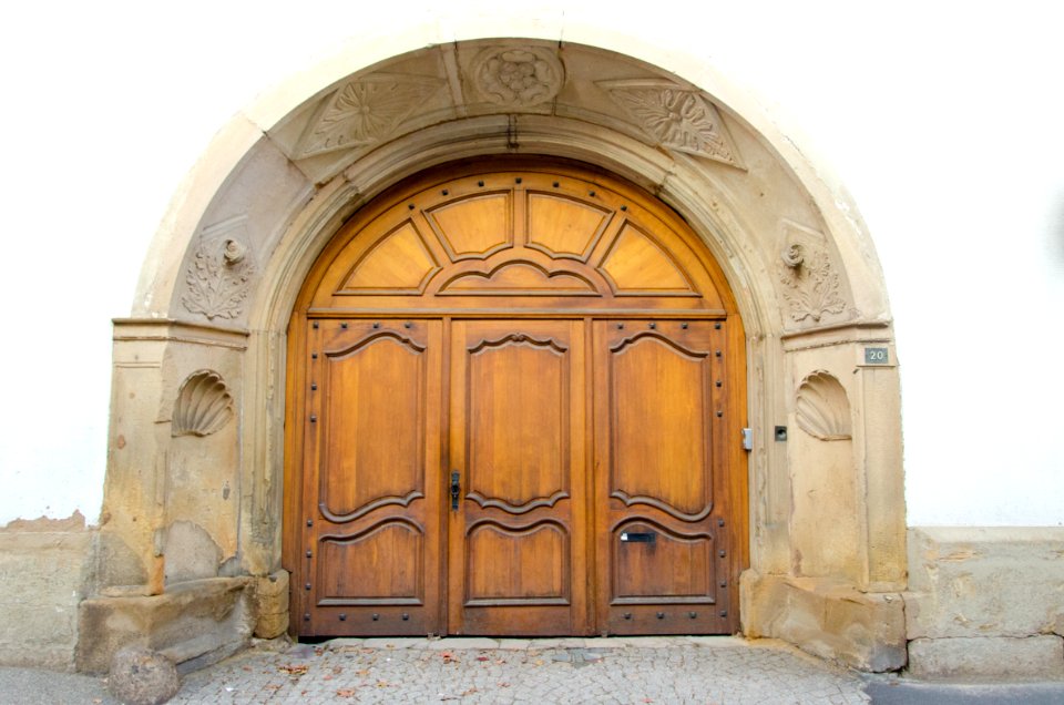 Porte de la Maison des chanoines de Molsheim