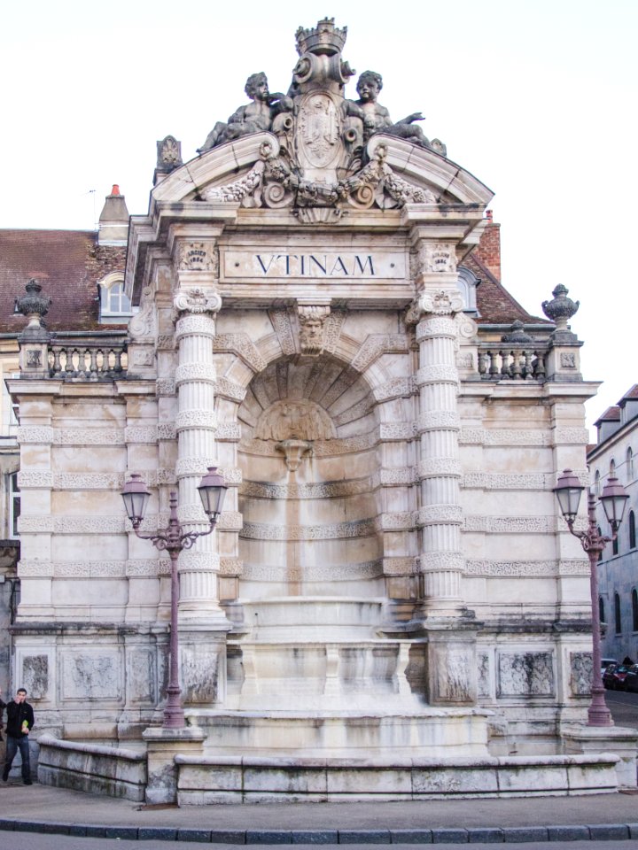 Fontaine de l'État-Major