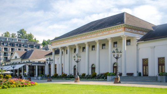 La Kurhaus et ses colonnes