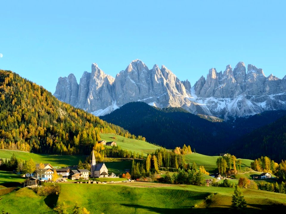 Tirol going to Venice.