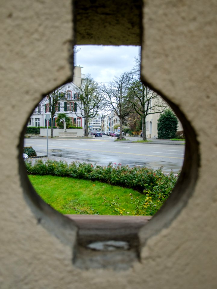 On me voit, on me voir plus / Die Leute sehen mich, sie sehen mich nicht mehr
