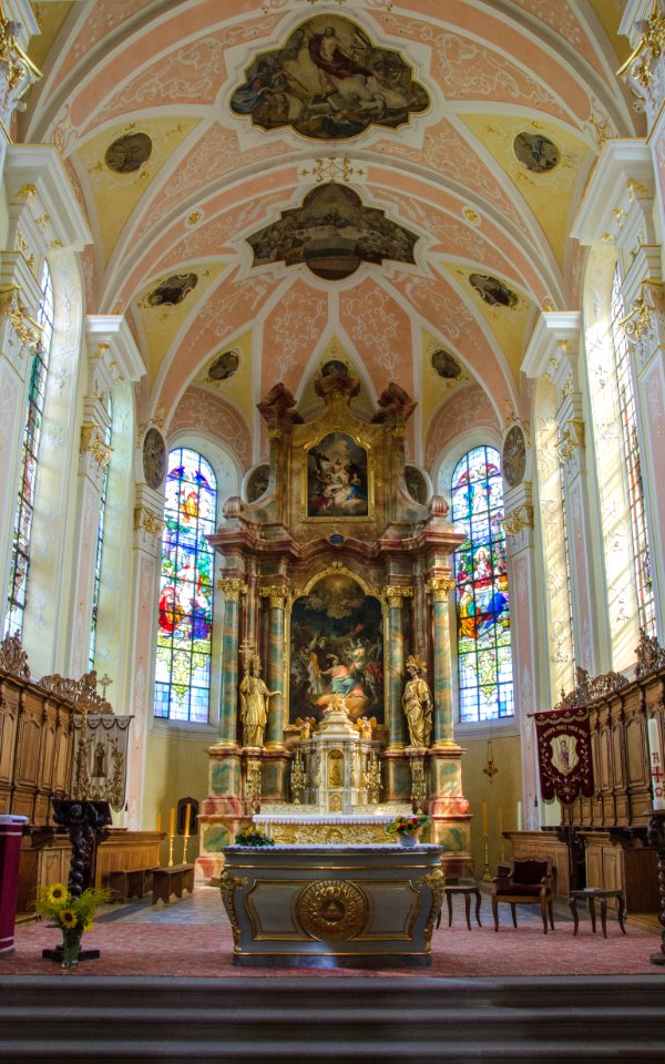 Le chœur et son imposant retable - Église abbatiale Saint Cyriaque d'Altorf