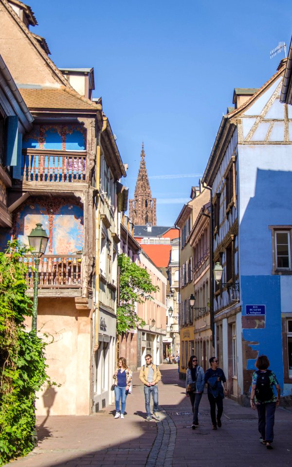 Belle rue Saint-Hélène