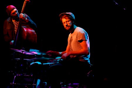 Colin Vallon Trio LV Rotterdam 16 november 2017 - Julian Sertorius met Patrice Moret