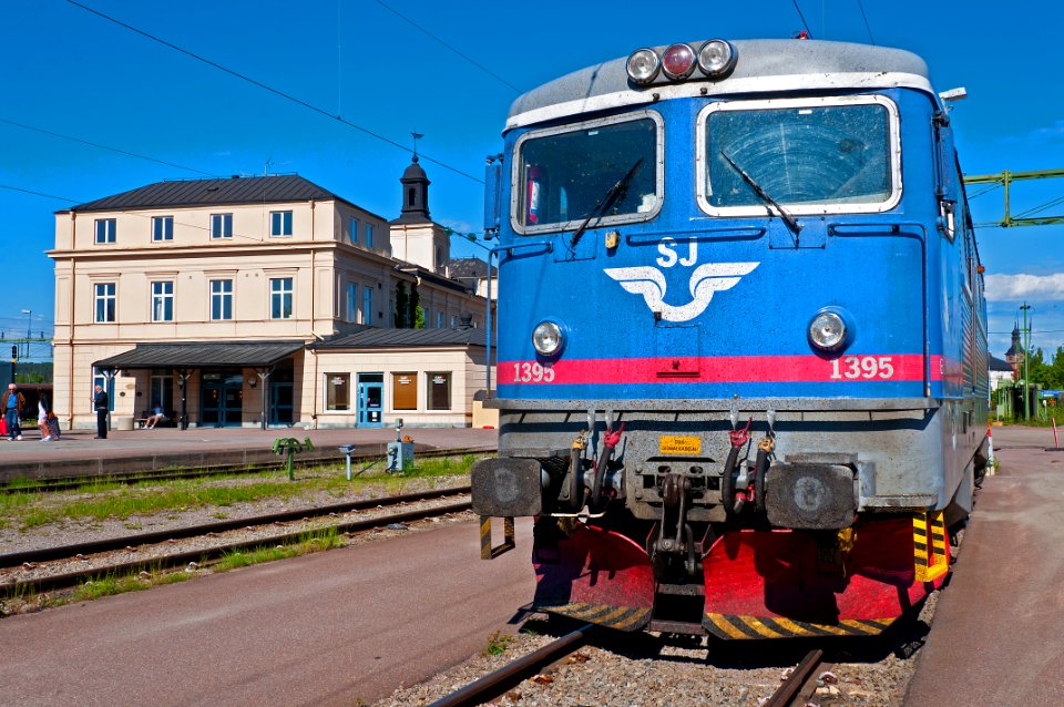Train SJ Rc 1395 at Falun train station